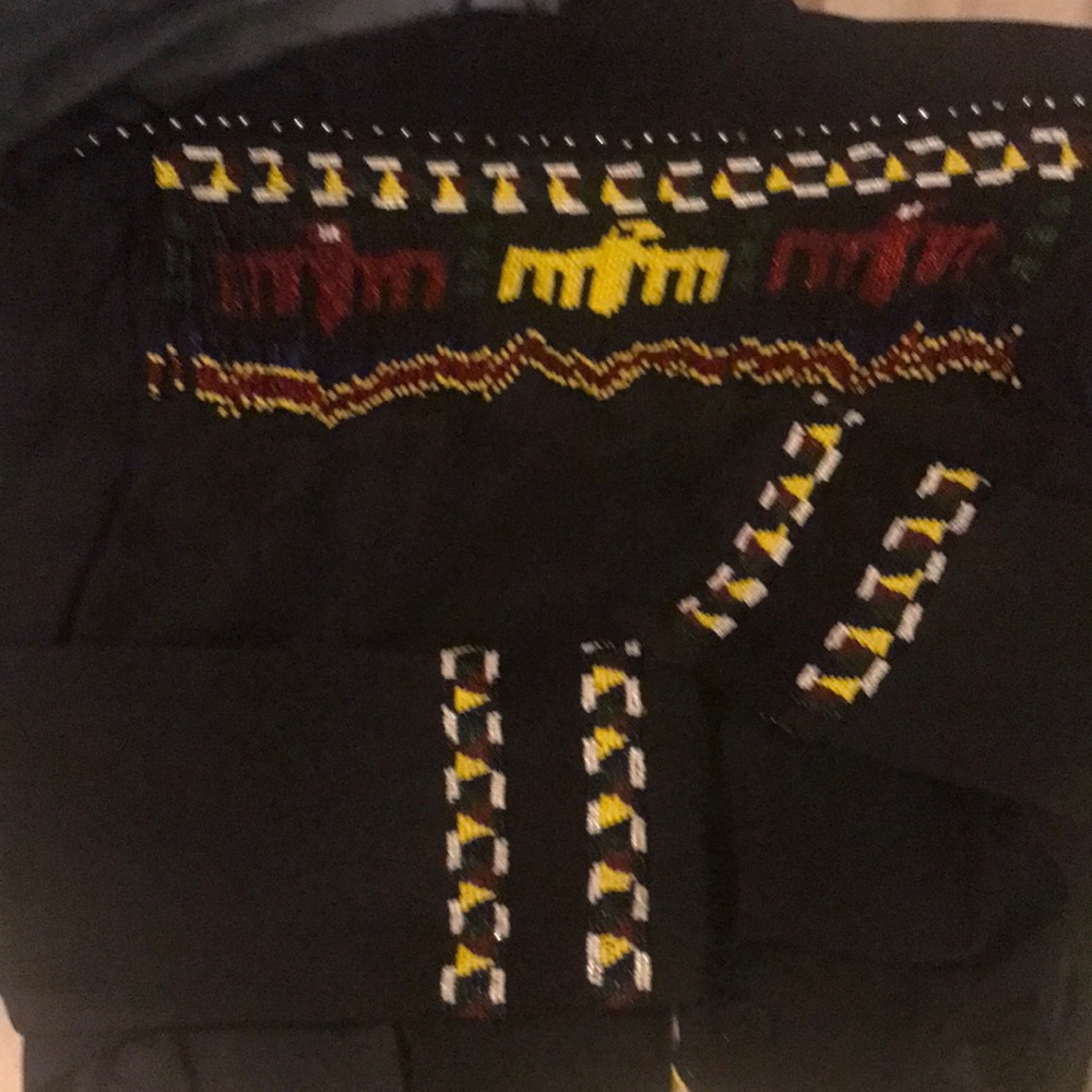 Erez size 10 vintage beaded tuxedo jacket. Top button missing. Show stopper